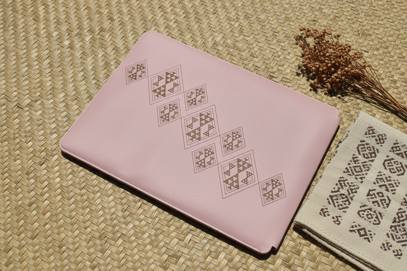 Tūhononga Laptop Softcase